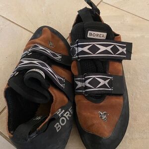 Men’s Boreal joker rock climbing shoes size 9.5
